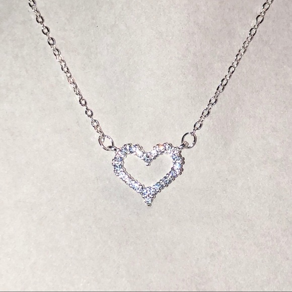 💕LAST ONE! Sterling Silver Crystal Heart Necklace - Picture 2 of 4
